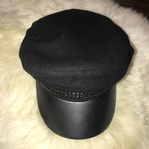 black messenger hat